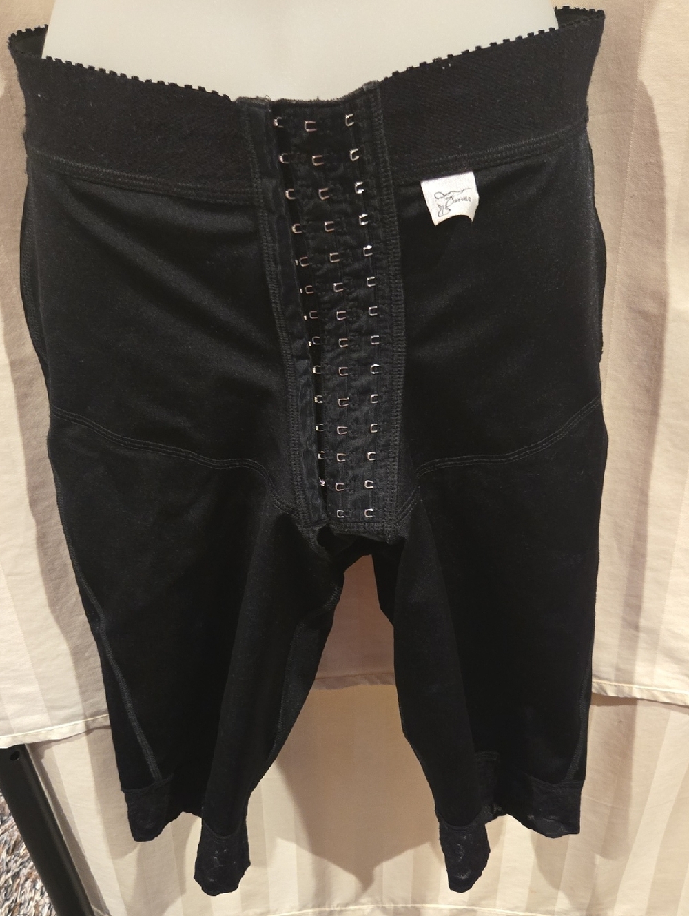 Colombian Black High-Waist Hook-Front Shaping Shorts